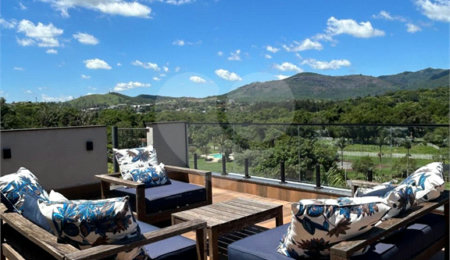 Casa à venda com 4 suítes no condomínio Serra da Estrela, Atibaia - SP