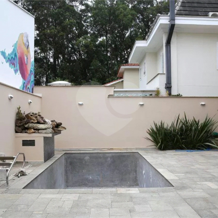 CASA EM CONDOMINIO NO MORUMBI 4 DORMITÓRIOS, 4 BANHEIROS, COND. COM ÓTIMO LAZER E SEGURANÇA