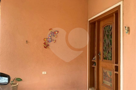 Casa ampla à venda no Vale das Flores em Atibaia