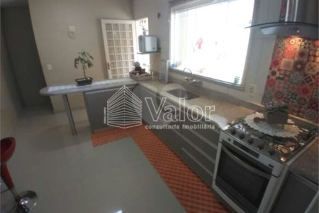 Casa em condomínio fechado