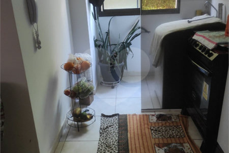 Apartamento no Condomínio Ipê Branco .