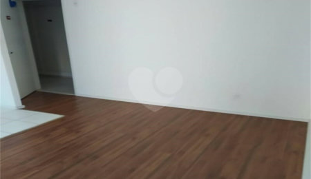 Apartamento à venda com 2 quartos em Cambuci, São Paulo, SP