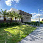Casa à Venda no Condomínio Damha II