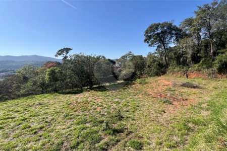 Terreno a Venda com 1000m2 no Jd Estancia Brasil em Atibaia