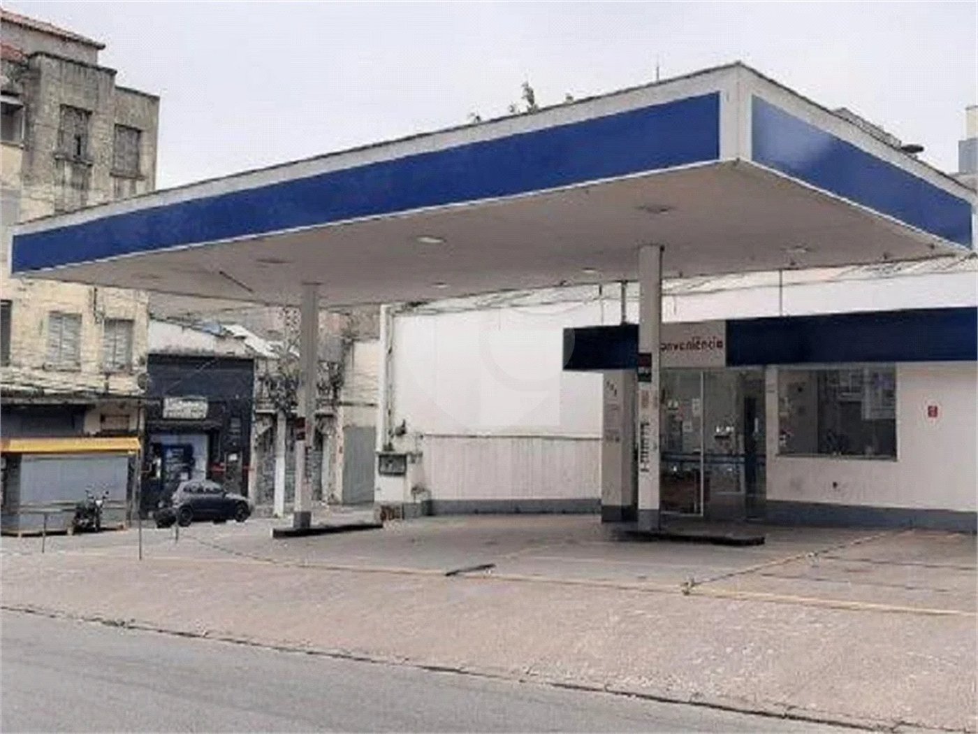 Espaço ideal para posto de gasolina, farmácia e loja no Bom Retiro