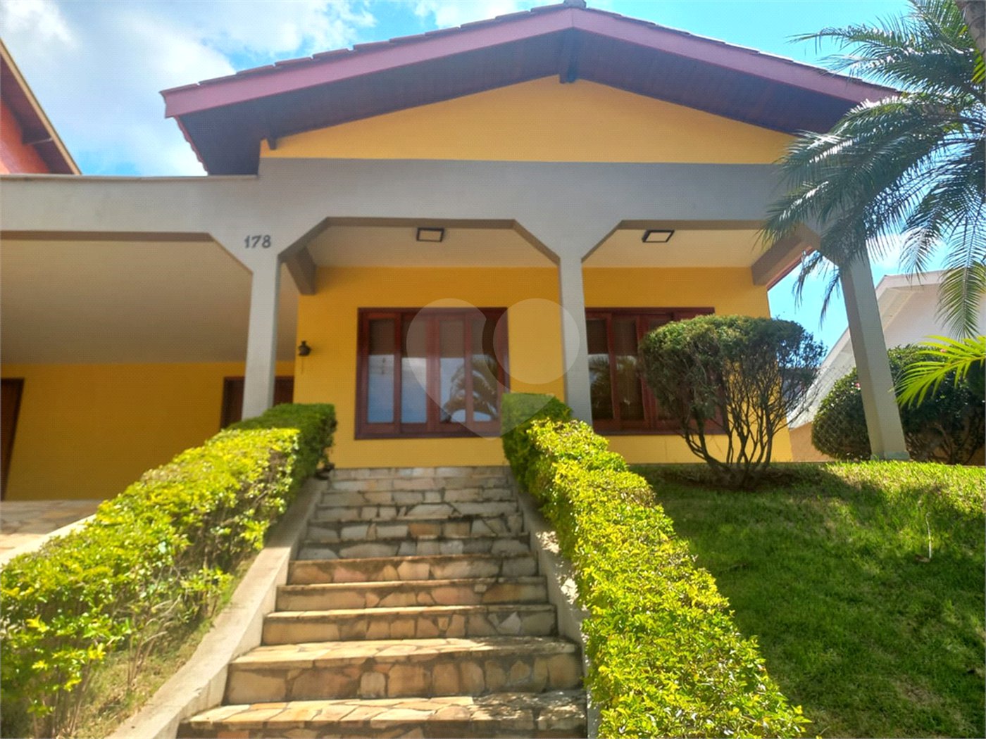 Casa à venda com 4 quartos, sendo 2 suítes,  em Villaggio Capríccio, Louveira, SP