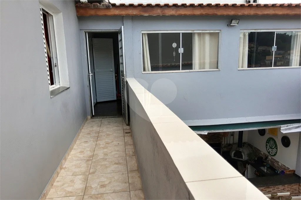Casa 4 dormitórios, 3 vagas