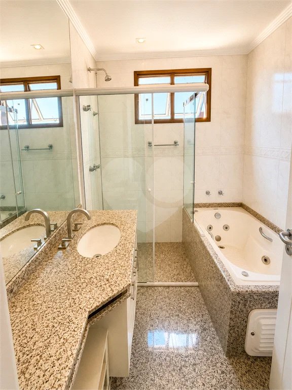 Excelente apartamento à venda na Vila Reg. Feijó