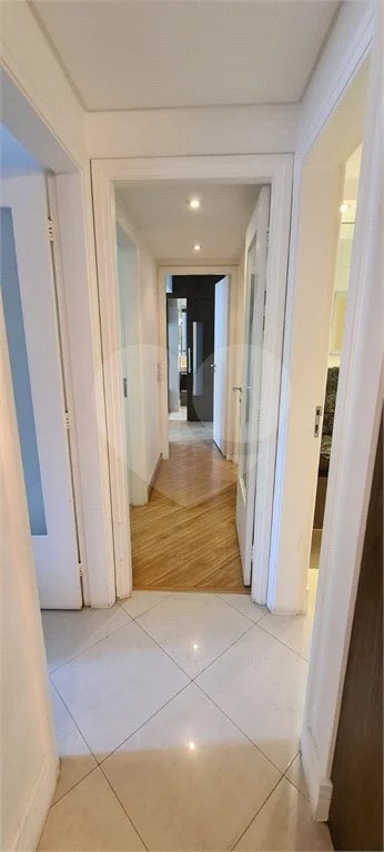 Apartamento à venda no Campo Belo com 110m², 03 dormitórios sendo 01 suite, 2 vagas - São Paulo/S