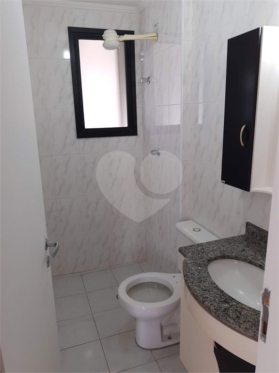 Apartamento no Condomínio Residencial Hadad.