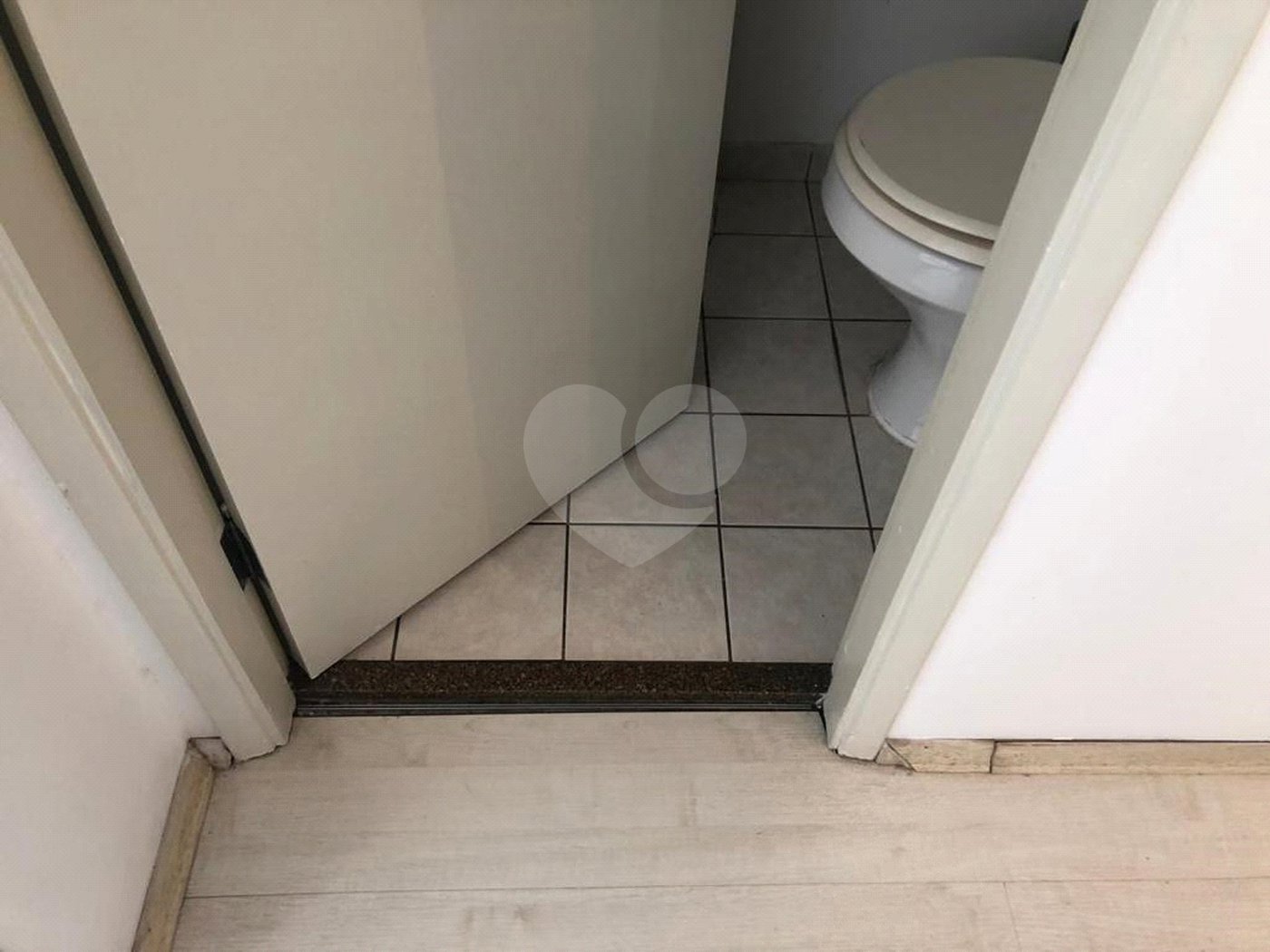 DUPLEX REFORMADO, 02 DORMITORIOS, 01 VAGA C/ ARMARIOS, VARANDA AMPLA, LAZER DE CLUBE!!!