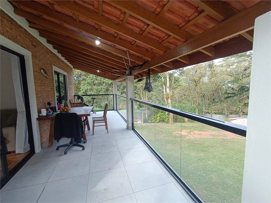 Chácara à venda com 3 quartos em Loteamento Recanto da Paz, São Roque, SP