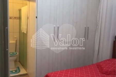 Casa Térrea com 2 dormitórios, sendo 1 suíte.