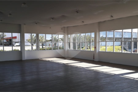 Prédio para alugar em Vila Salles, Atibaia, SP