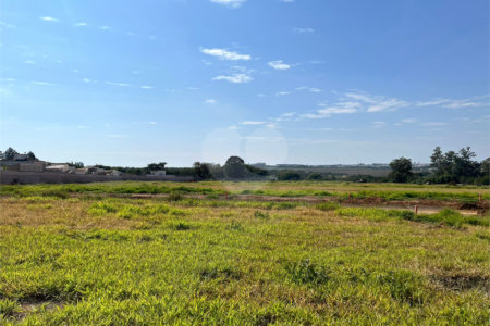 Lote a venda no Essenza