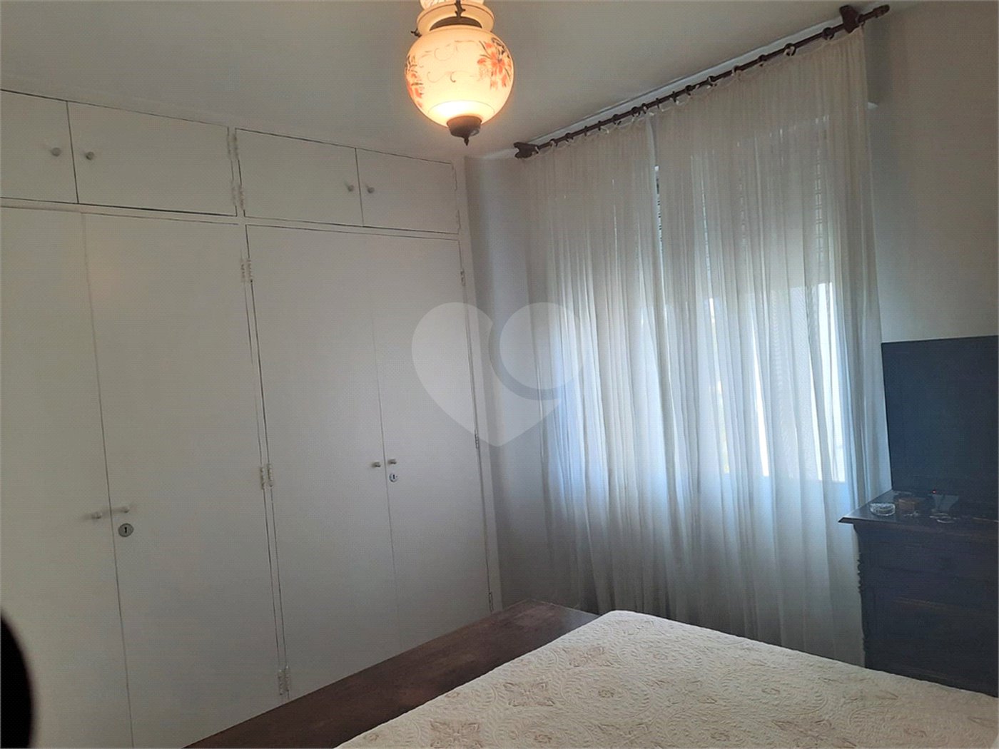 Apartamento à venda com 3 quartos, sendo 1 suíte,  em Alto da Boa Vista, São Paulo, SP