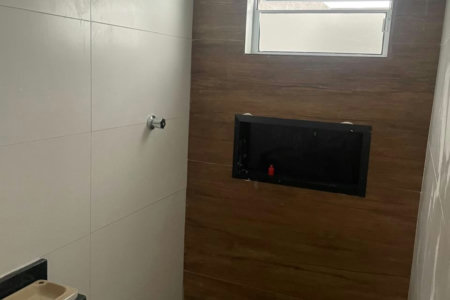 Sobrado à venda com 2 quartos, sendo 1 suíte, em Jardim Princesa, Praia Grande - SP