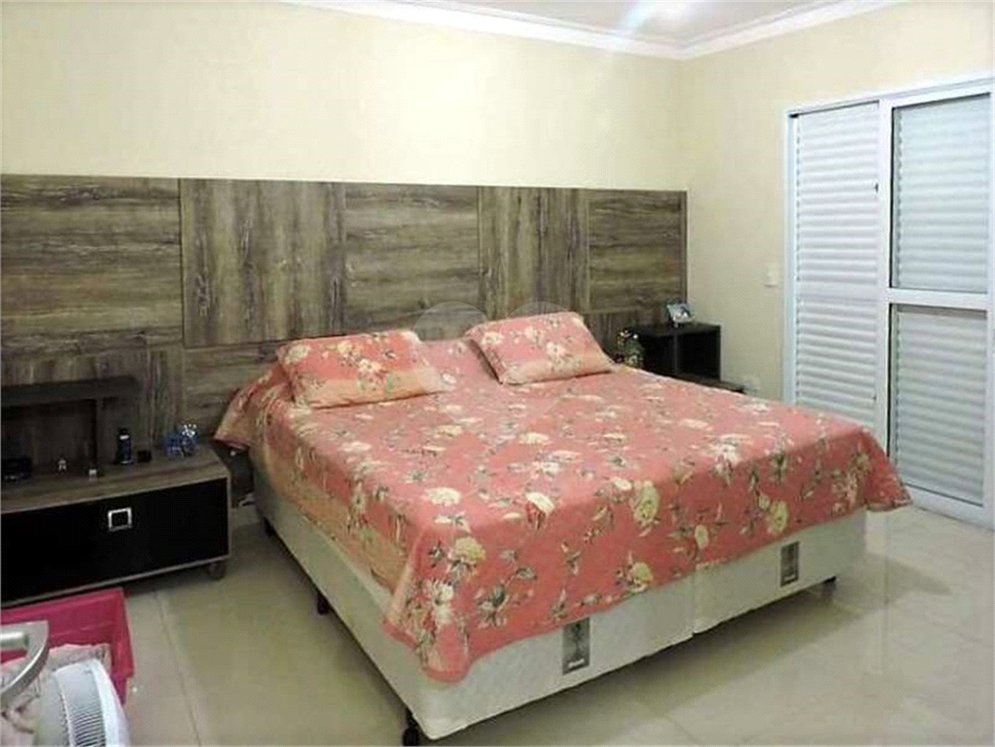 Casa de Alto Padrão à Venda e Locação - Condomínio Vila Verde