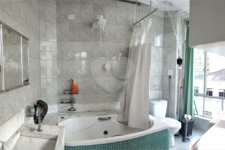 Apartamento e Sala Comercial no centro de São Paulo.
