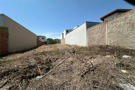 Terreno a venda na Vila Brasília