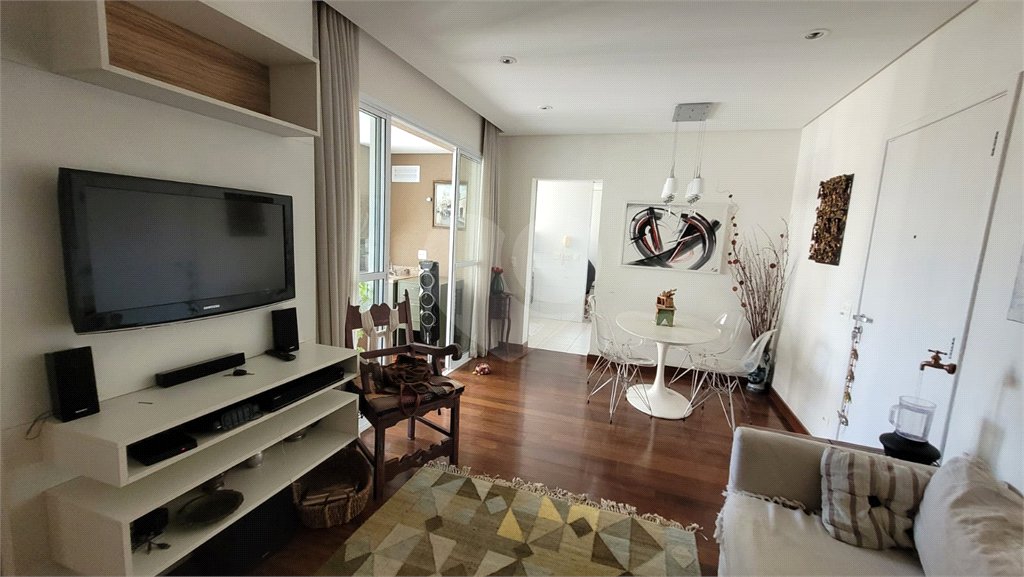 Apartamento à venda com 2 quartos, sendo 1 suíte, em Morumbi, São Paulo, SP