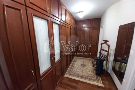 Sobrado no Condomínio Residencial Sabará