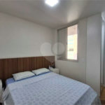 Apartamento totalmente decorado em Moema com 70 m2 , 2 quartos, 2 suítes e 2 vagas, ambientes com ar condicionado.