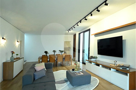 Indaiatuba - SP - Condomínio Helvetia Park - 490 m² Terreno - Sobrado com 307 m² de Área Construída - Escritório com móveis planejados - Sala de estar e jantar ampla e integradas - Cozinha planejada completa, com eletrodomésticos (cooktop, forno, coifa, geladeira, microondas) - Lavanderia