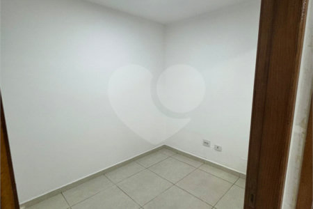 Apartamento 2 dormitórios c/ quintal privativo próximo ao futuro Metrô Anália Franco