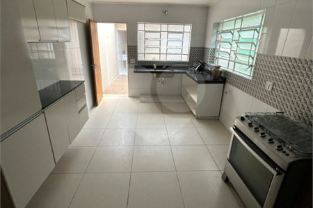 Sobrado em São Paulo com 140m², 4 dormitórios e 2 vagas de garagem