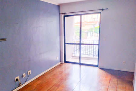 Apartamento na Saúde - 2 quartos com 1 suíte, varanda e 2 vagas
