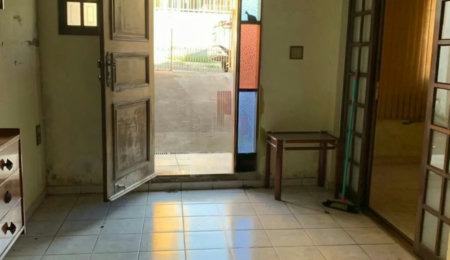Casa Térrea à venda com 2 quartos 2 vagas em Vila Gomes a 100m da USP