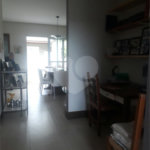 Sobrado à Venda no Condomínio Picollo Villagio com mobilha