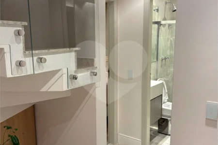 Apartamento duplex de 102 m² com 2 dormitórios, sendo 1 suíte, 3 banheiros, área gourmet e 1 vaga de garagem. Conforto, estilo e exclusividade em um só imóvel!