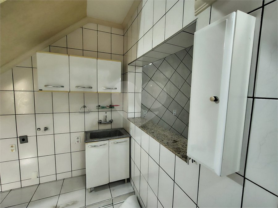 Casa ampla com 3 Quartos e 1 Suíte