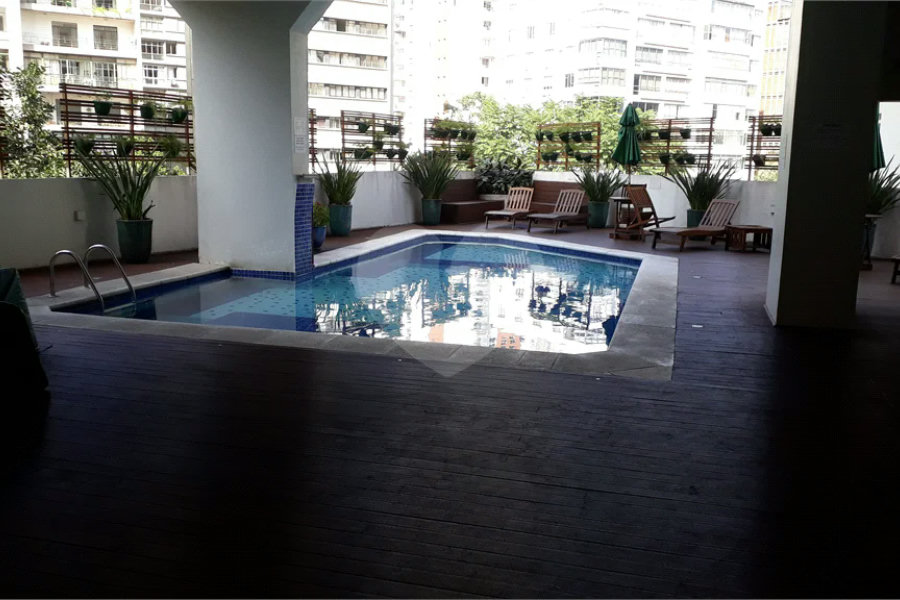 Apartamento à venda mobiliado nos Jardins — 126 m²