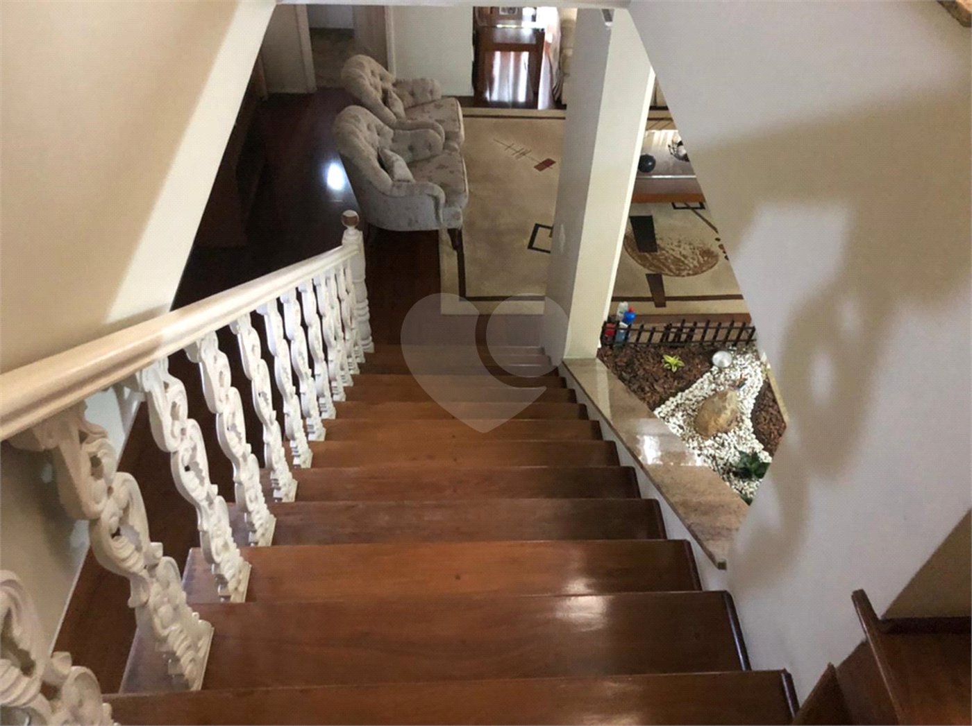 Sobrado com 363m² à venda no Alto da Moóca - 3 suítes e 6 vagas.