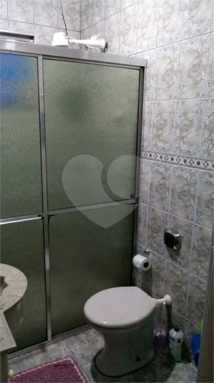 Sobrado com 212m² , 3 dormitórios , 2 vagas , à venda em Santo André.