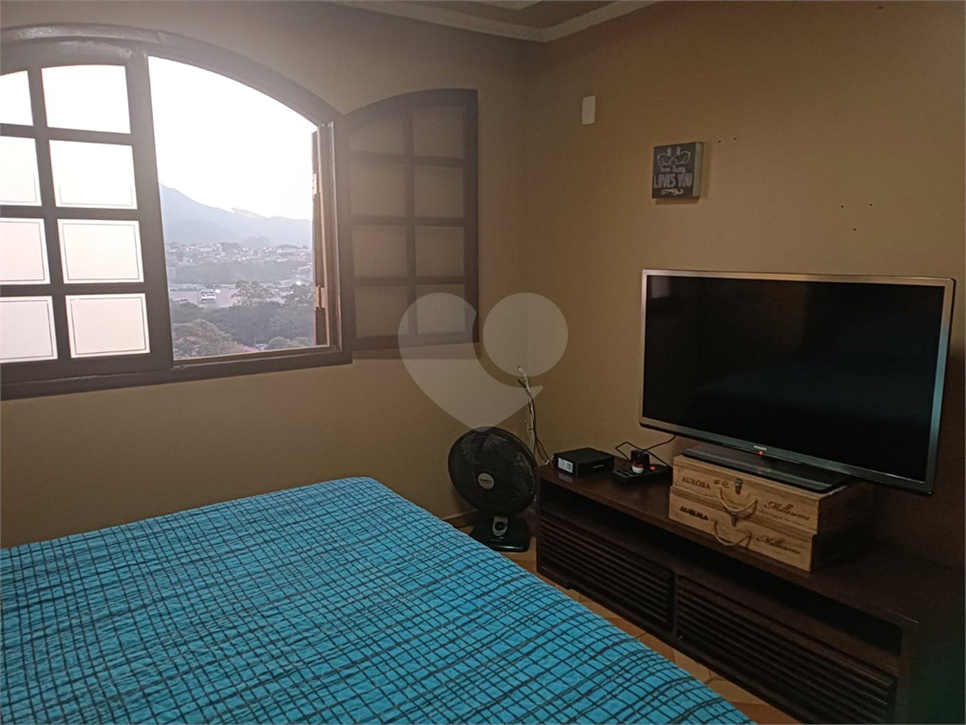 Sobrado com 4 Quartos e 4 banheiros à Venda -337 m² por R$ 850.,000 -- Jardim Vivan,-Jaraguá, São Paulo - SP