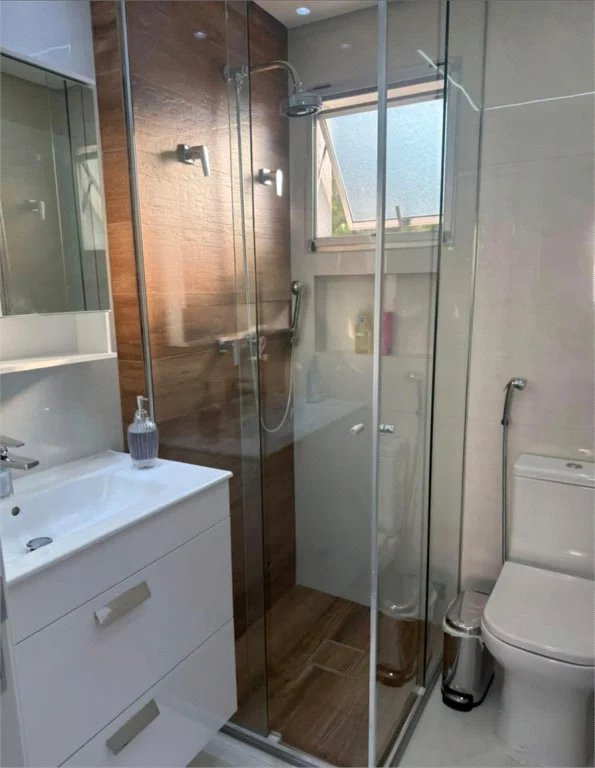 Casa à venda com 3 quartos, sendo 1 suíte, no condomínio Villas de São Francisco, São Paulo - SP