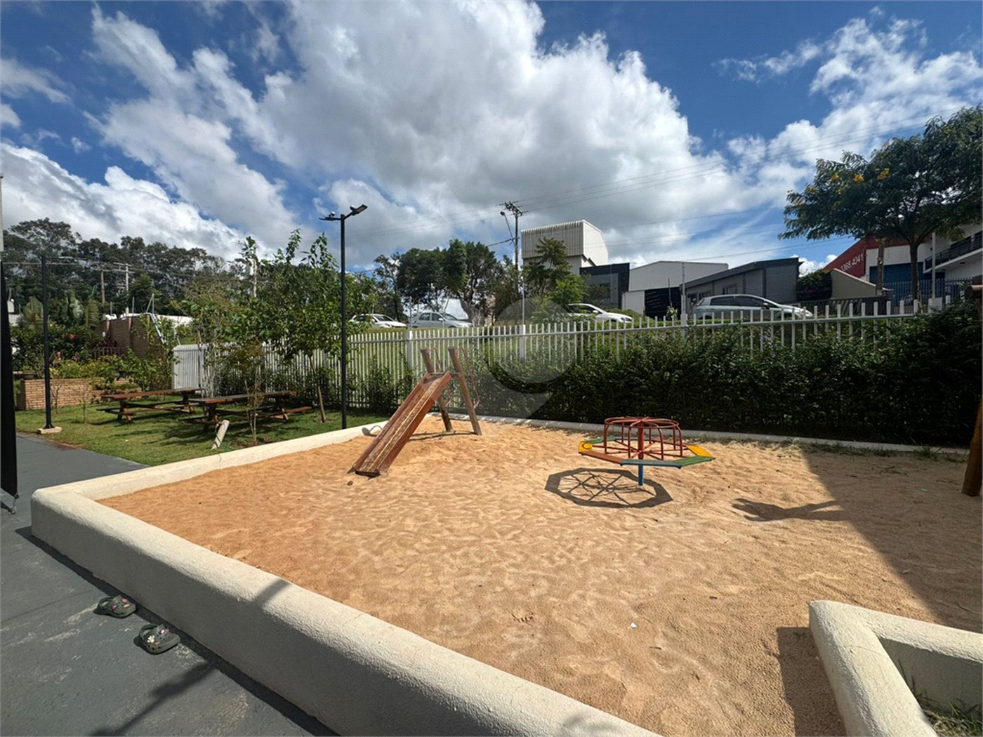 Apartamento de 49m2 á venda, no Parque das Oliveiras, em São Carlos.