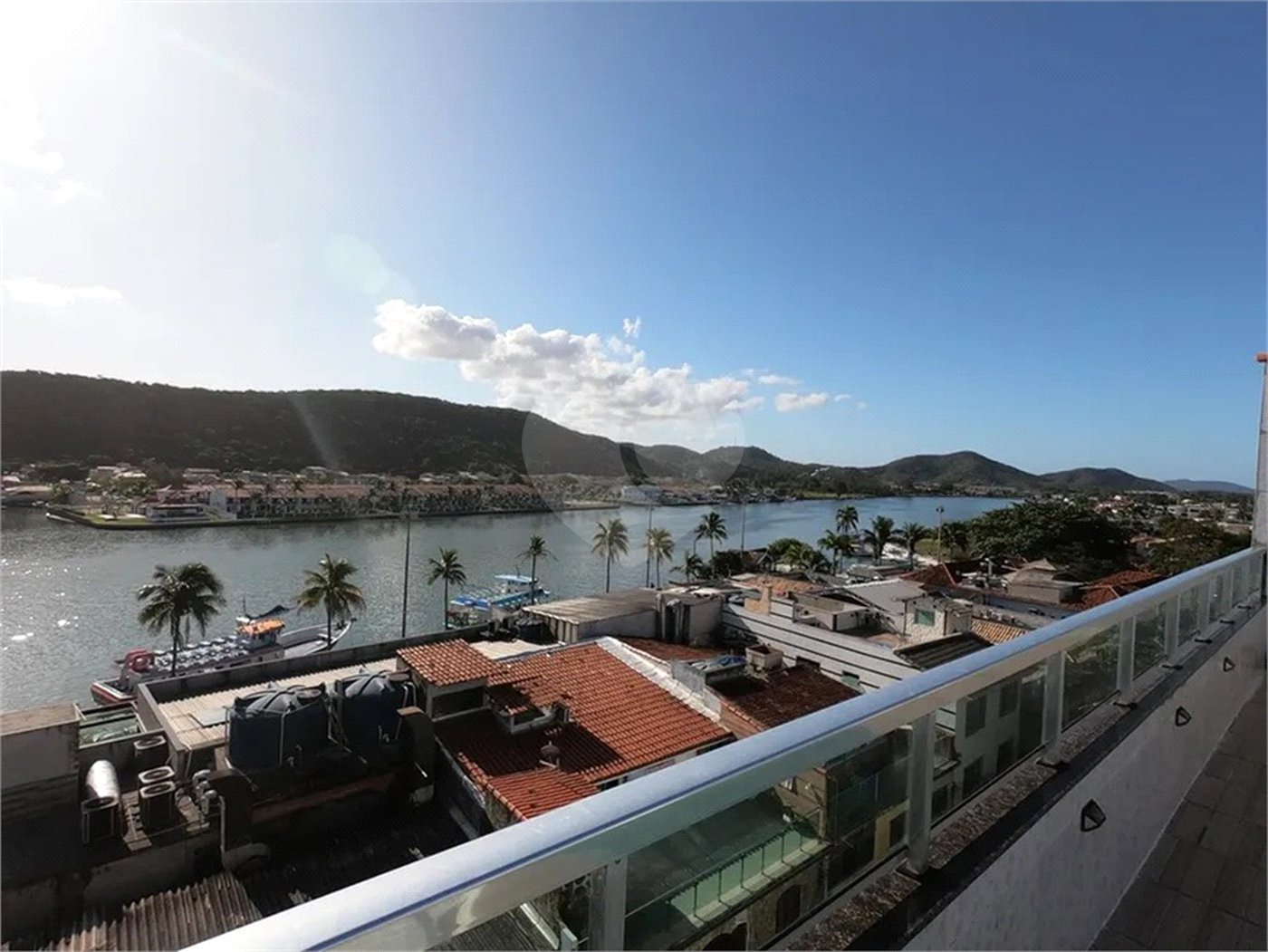 Cobertura Duplex para venda no Edificio Tarre Junior em Cabo Frio/RJ.