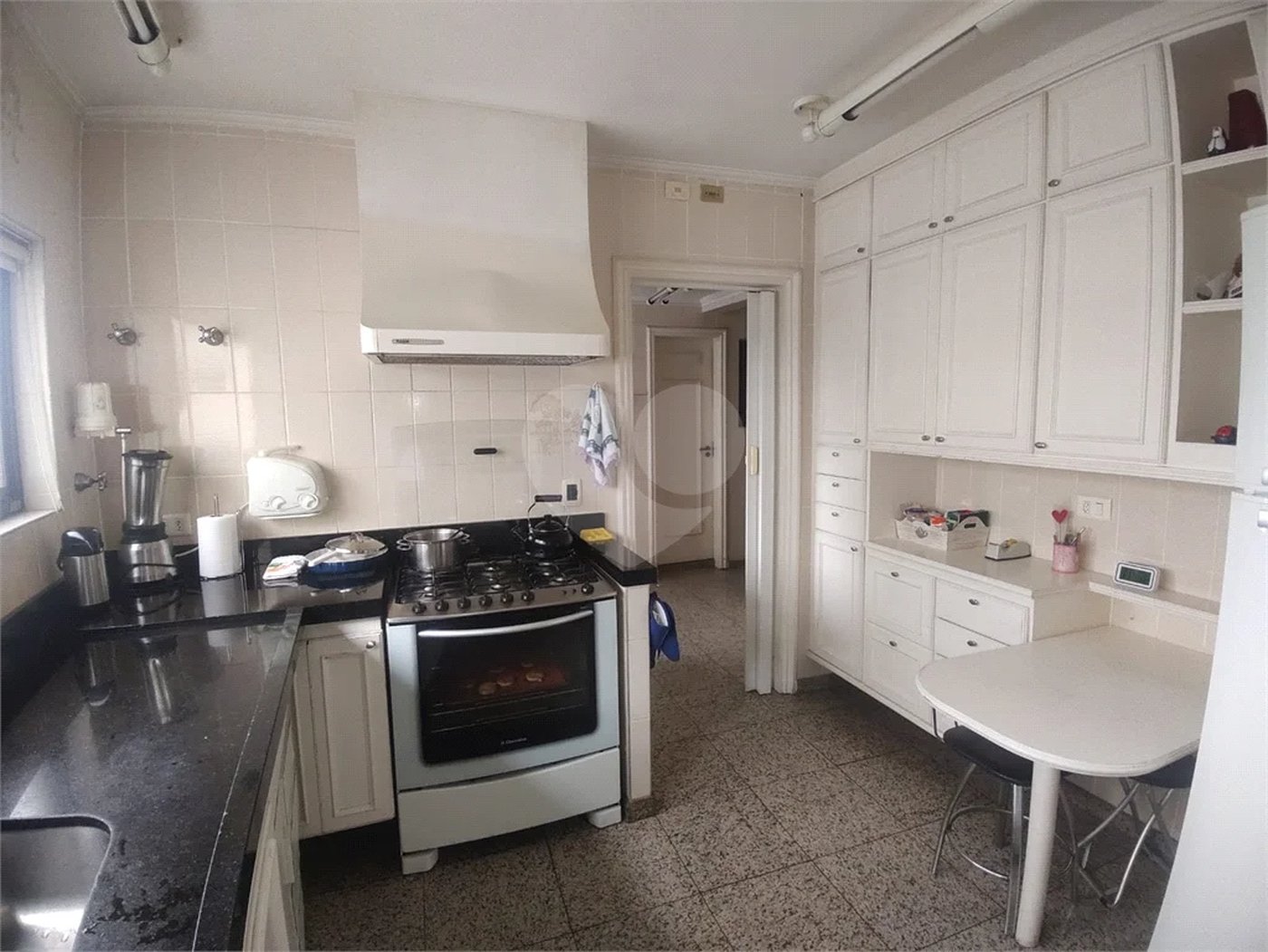 APARTAMENTO NA VILA CLEMENTINO COM 4 DORMITORIOS 4 SUITE E 6 VAGAS