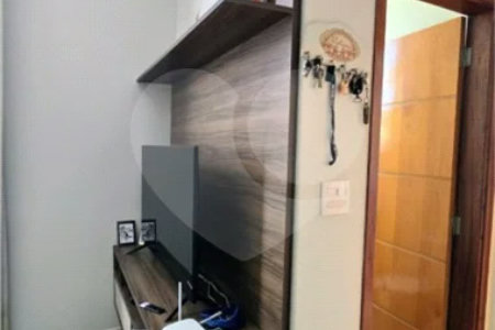 Casa em condomínio Alvorada em Araraquara com 3 dormitórios e piscina