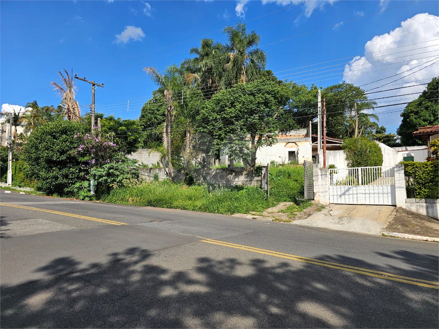 Terreno Comercial ou Residencial - Centro - 1.101m² Atibaia-SP