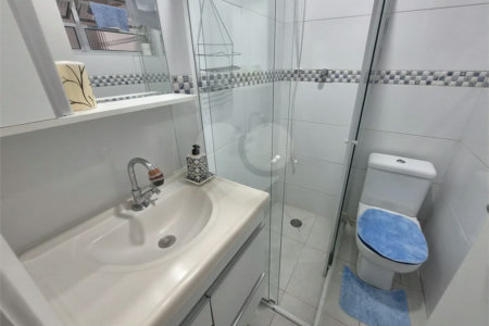 Casa de vila com 3 dormitórios sendo 2 suítes em Santana
