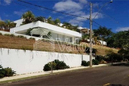Casa de Alto Padrão no Damha I