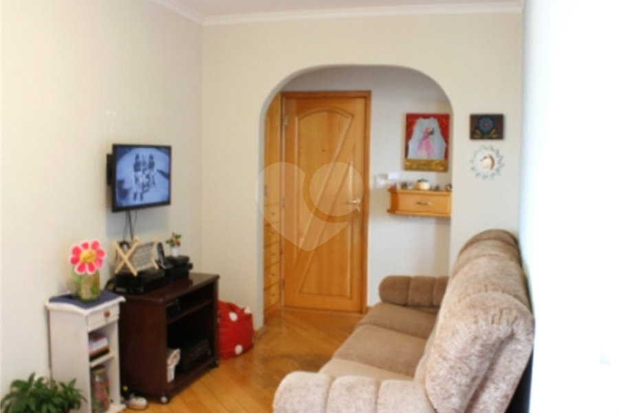Apartamento 03 Dorm 02 Banheiros 01 Vaga na Saúde para Venda.