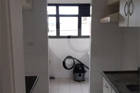 Apartamento no Condomínio Residencial Hadad.
