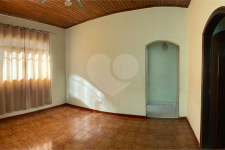 Casa à Venda com 120 m² | 2 Dormitórios | 3 Banheiros | Próximo ao Metrô Belém